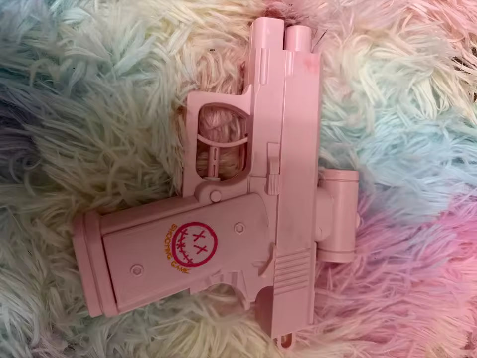 Funny Double-Sided Reverse Water Gun for Kids & Adults – Mini Summer Prank Toy